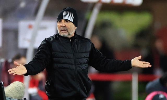 竞彩足球-桑保利下课玄学：解约一支球队，拯救一支球队！