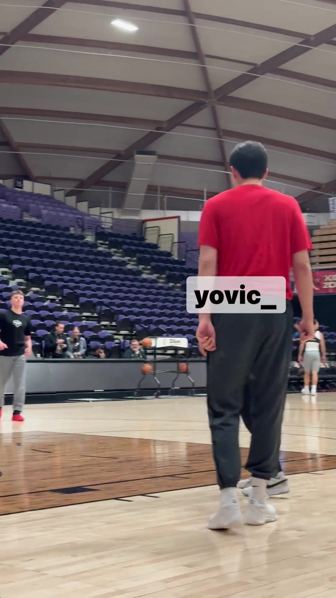 掘金系！前掘金助教Charles Klask今年任混音助教 赛前和小杨交流