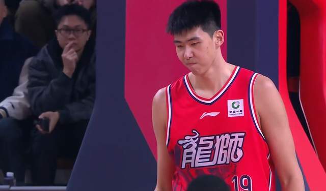 竞彩足球推荐-篮板第1！盖帽第1！杜锋弃徒强势逆袭，堪称励志哥，获郭士强认可